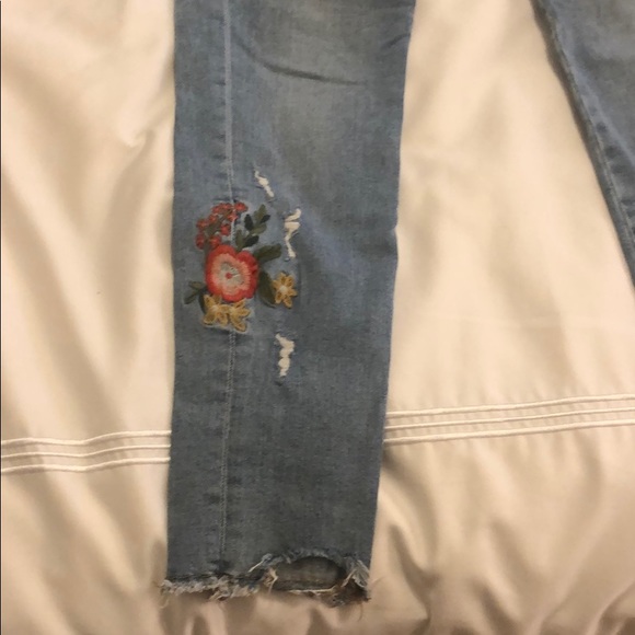 Zara jeans - Picture 4 of 5